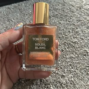 tom ford soleil blanc shimmering body oil